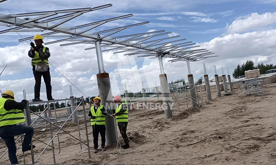 solar panel tracking system